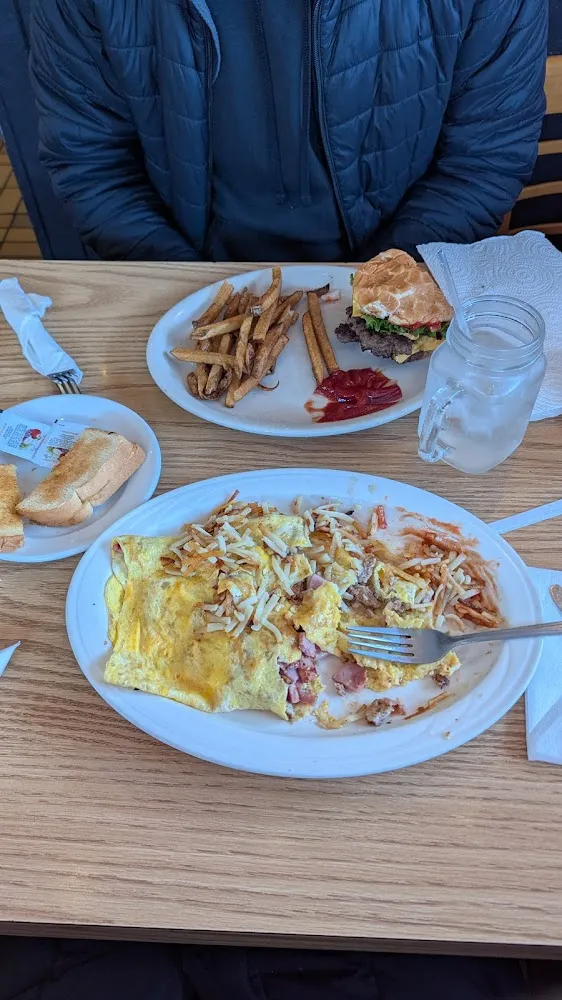 MO's Omelette Deluxe